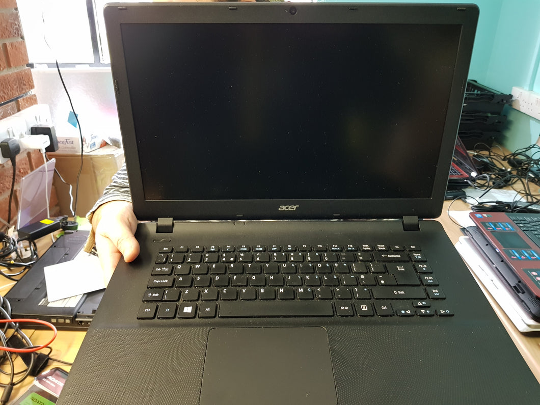 Acer Aspire ES1-520 laptop 9 months warranty
